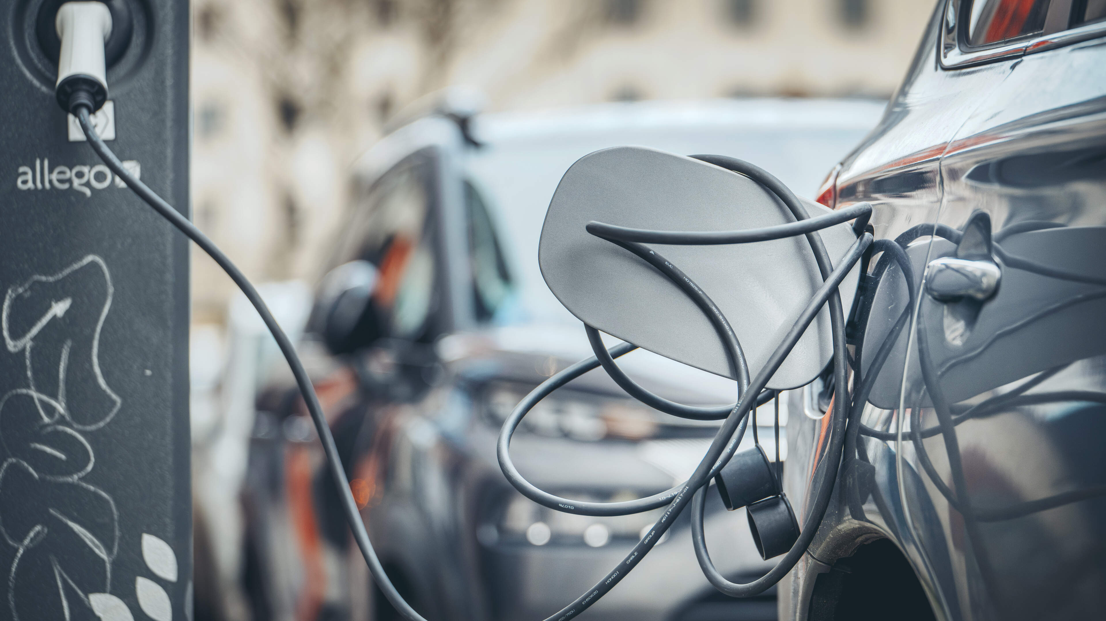 Deurne krijgt negen nieuwe publieke laadpalen tijdens proefopstelling